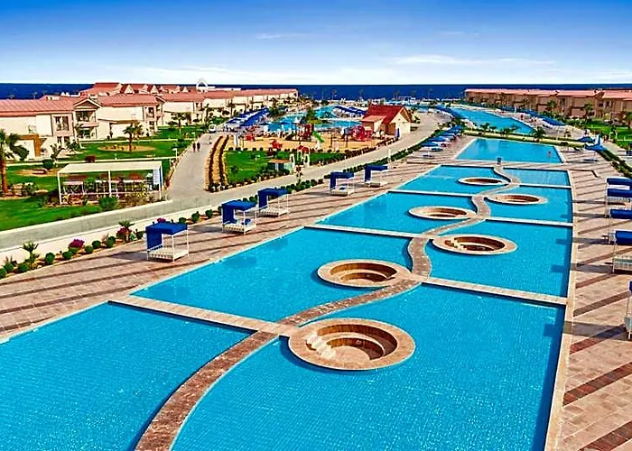Pickalbatros Sea World - Marsa Alam- "aqua Park" 5* El Qoseir